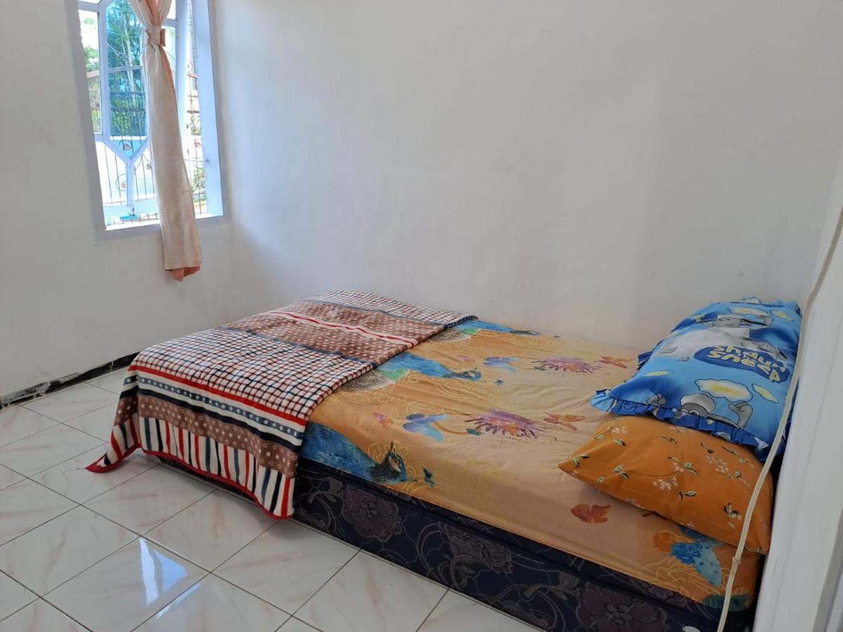 Indo Homestay Malang Esterno foto